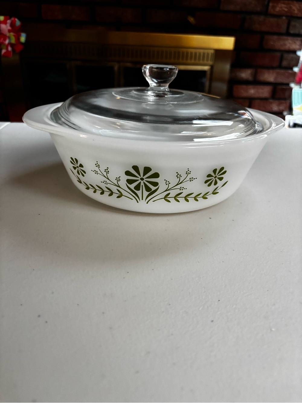 GlasBake Casserole Dish white with Green Daisy Floral Pattern and lid 2QT J514
